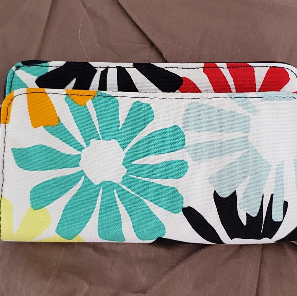 NWOT Thirty One Perfect Cents Wallet
